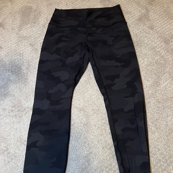 Lululemon Leggings - Picture 1 of 2